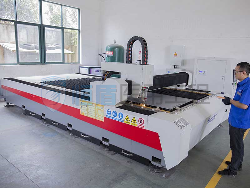 數(shù)控激光切割機(jī)